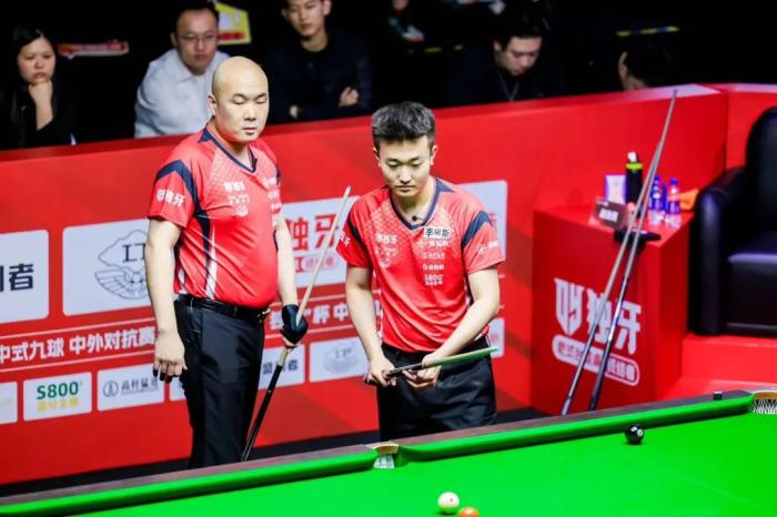 杭州举行的中式九球中外对抗赛：中国队以11-0横