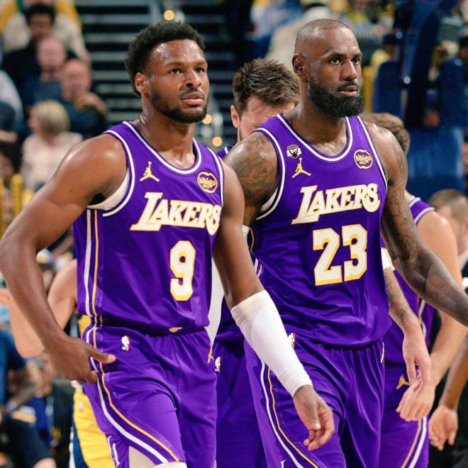 勒布朗·詹姆斯未来悬而未决 留湖人或加盟强队